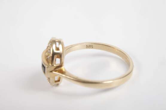 Damenring mit Saphiren und Diamanten - photo 3 Damenring mit Saphiren und Diamanten - photo 3
