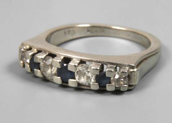 Damenring mit Saphiren und Diamanten - фото 1 Damenring mit Saphiren und Diamanten - фото 1