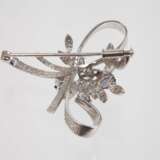 Schleifenbrosche mit Brillanten und Saphiren - Foto 3