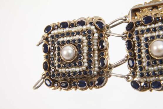 Prächtiges Armband mit Perlen und Saphiren - фото 3