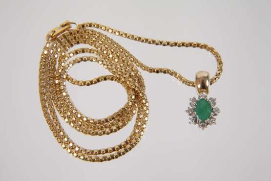 Schmuckset mit Smaragden und Brillanten - Foto 2