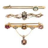 Konvolut Broschen mit Steinbesatz - photo 1