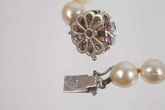 Perlenkette mit Goldverschluss - Foto 3 Perlenkette mit Goldverschluss - Foto 3