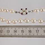 Perlenkette mit Schmuckschließe - Foto 2