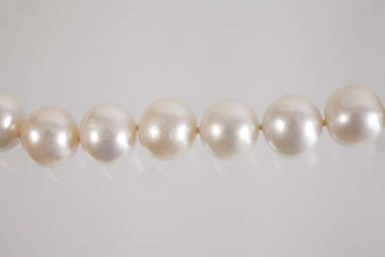 Große Perlenkette - photo 3 Große Perlenkette - photo 3