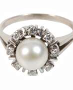 Aperçu. Damenring mit Perle und Brillanten