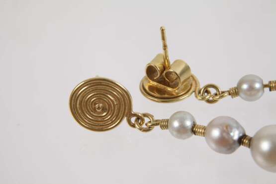 Paar Ohrhänger mit Perlen - photo 2