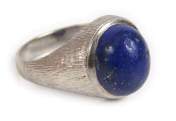 Weißgoldring mit Lapislazuli