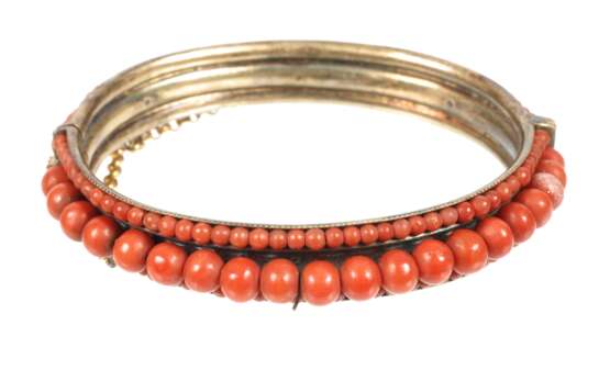 Armreif mit Korallen - photo 1