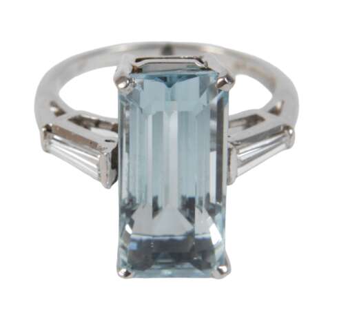 Hochwertiger Ring mit Aquamarin und Diamanten - Foto 1