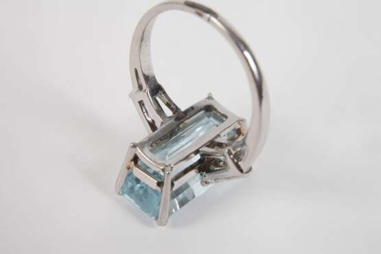 Hochwertiger Ring mit Aquamarin und Diamanten - Foto 3