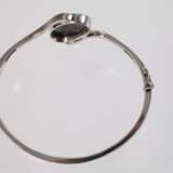 Eleganter Armreif mit Edelopal und Diamanten - фото 4