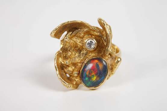 Ausgefallener Damenring mit Opal und Brillant - photo 2 Ausgefallener Damenring mit Opal und Brillant - photo 2