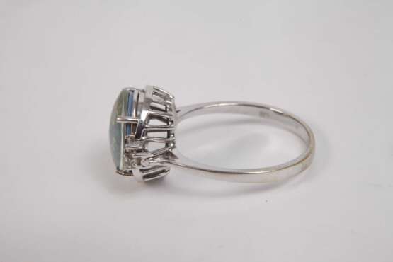 Damenring mit Edelopal und Brillanten - фото 4