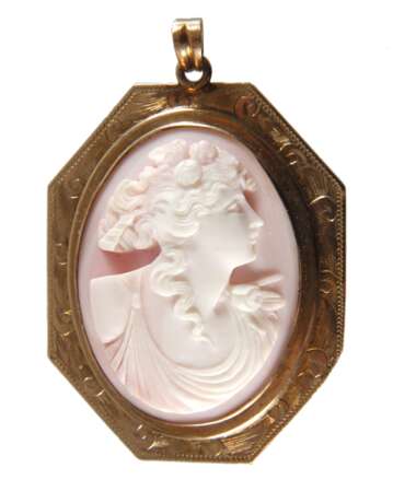 Anhänger mit Kamee - фото 1 Anhänger mit Kamee - фото 1