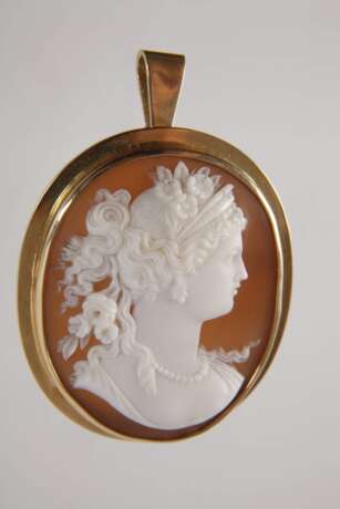 Anhänger mit Muschelkamee - фото 2