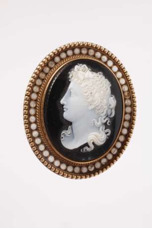 Brosche mit Kamee - фото 2 Brosche mit Kamee - фото 2