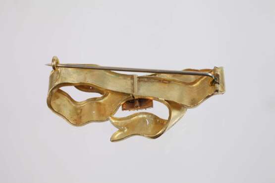 Schleifenbrosche mit Perlen - фото 2 Schleifenbrosche mit Perlen - фото 2