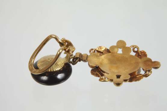 Paar Ohrclips mit Granaten - photo 2 Paar Ohrclips mit Granaten - photo 2