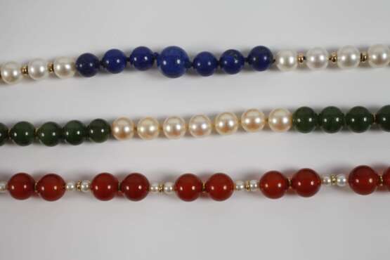 Konvolut Ketten mit Schmucksteinen und Perlen - фото 2 Konvolut Ketten mit Schmucksteinen und Perlen - фото 2