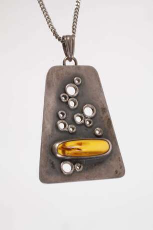 Zwei Designanhänger - photo 2 Zwei Designanhänger - photo 2