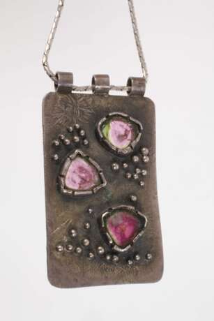 Zwei Designanhänger - photo 4 Zwei Designanhänger - photo 4