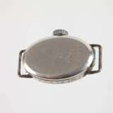 Damenarmbanduhr Platin mit Diamanten - photo 3