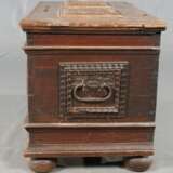 Kleine Renaissancetruhe - photo 3