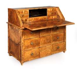 Schrägklappensekretär Louis-Seize