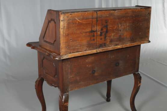 Kleines barockes Schreibmöbel - photo 5