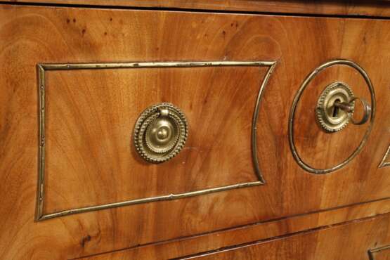 Kleine Empirekommode - photo 3