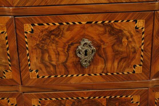 Klassizistische Kommode - photo 4