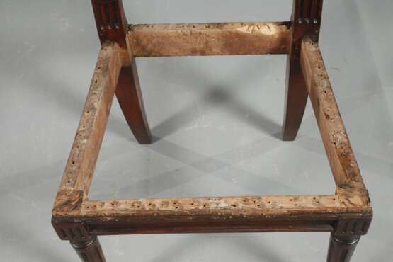 Satz von sechs klassizistischen Stühlen - фото 3 Satz von sechs klassizistischen Stühlen - фото 3