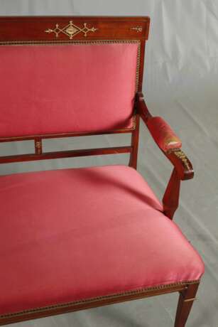 Klassizistische Sitzgruppe - photo 2 Klassizistische Sitzgruppe - photo 2