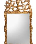 Meubles. Geschnitzter Wandspiegel barock