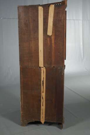 Klassizistischer Eckschrank - фото 6