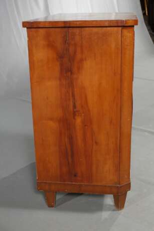 Kleine Kommode Biedermeier - фото 2 Kleine Kommode Biedermeier - фото 2