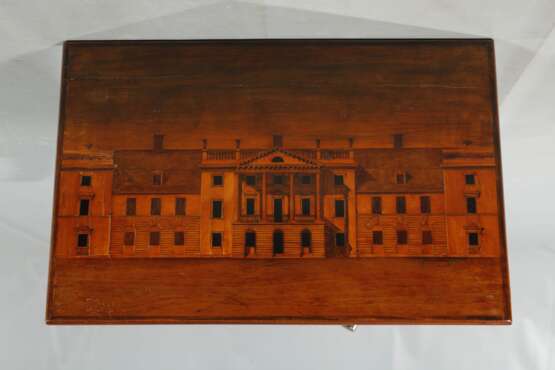 Beistelltisch mit Architekturszene - photo 3