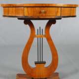 Kleiner Lyratisch Biedermeier - фото 2
