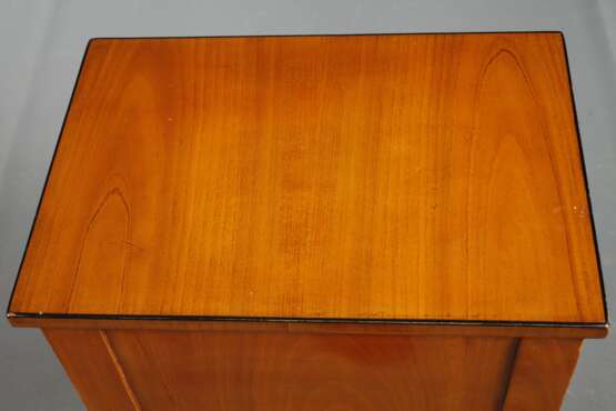 Nachtkästchen Biedermeier - фото 5