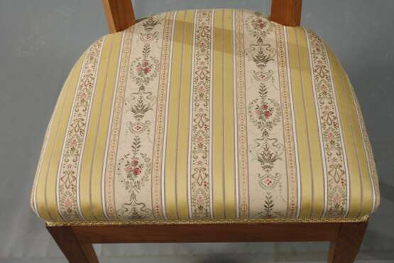 Satz von sechs Biedermeierstühlen - фото 4 Satz von sechs Biedermeierstühlen - фото 4