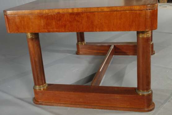 Großer Esstisch im Empirestil - Foto 2 Großer Esstisch im Empirestil - Foto 2