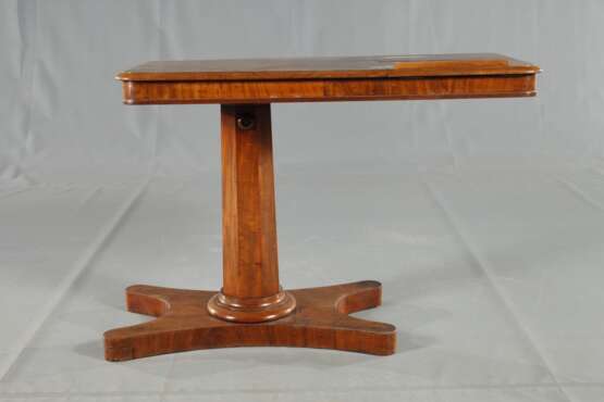 Lesetisch - Foto 2 Lesetisch - Foto 2