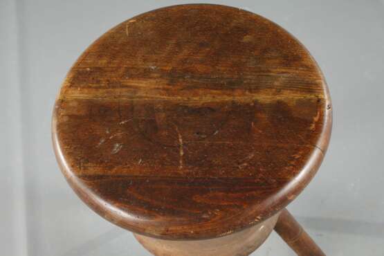 Hoher Arbeitshocker - фото 2 Hoher Arbeitshocker - фото 2