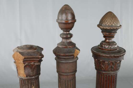 Drei Geländersäulen - photo 4