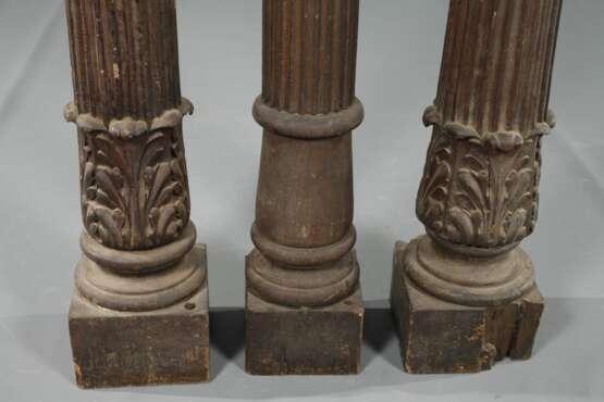 Drei Geländersäulen - photo 1