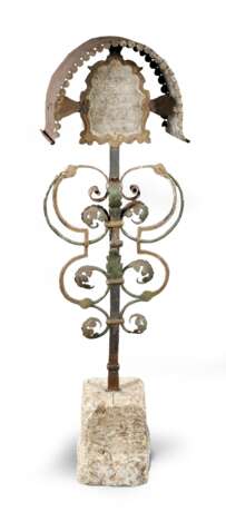 Barockes Grabkreuz - photo 1