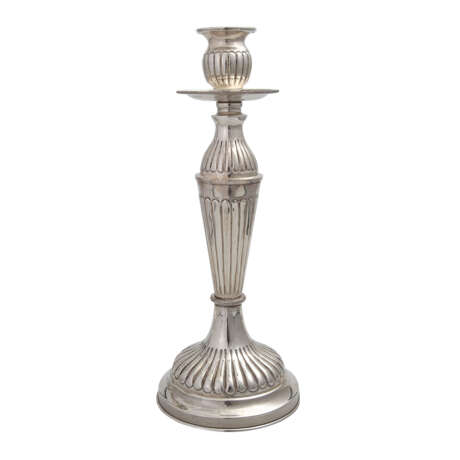 ITALIEN Modena Paar 1-flammige Kerzenleuchter, 900 Silber, vor 1860. - Foto 2