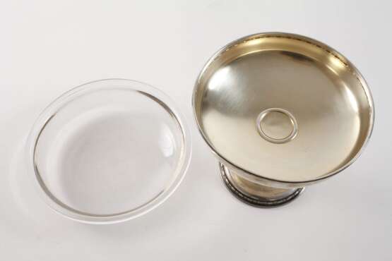 Silber Fußschale mit Glaseinsatz - фото 2 Silber Fußschale mit Glaseinsatz - фото 2