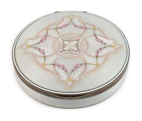 Große Silberdose mit feiner Emaillearbeit - фото 1 Große Silberdose mit feiner Emaillearbeit - фото 1